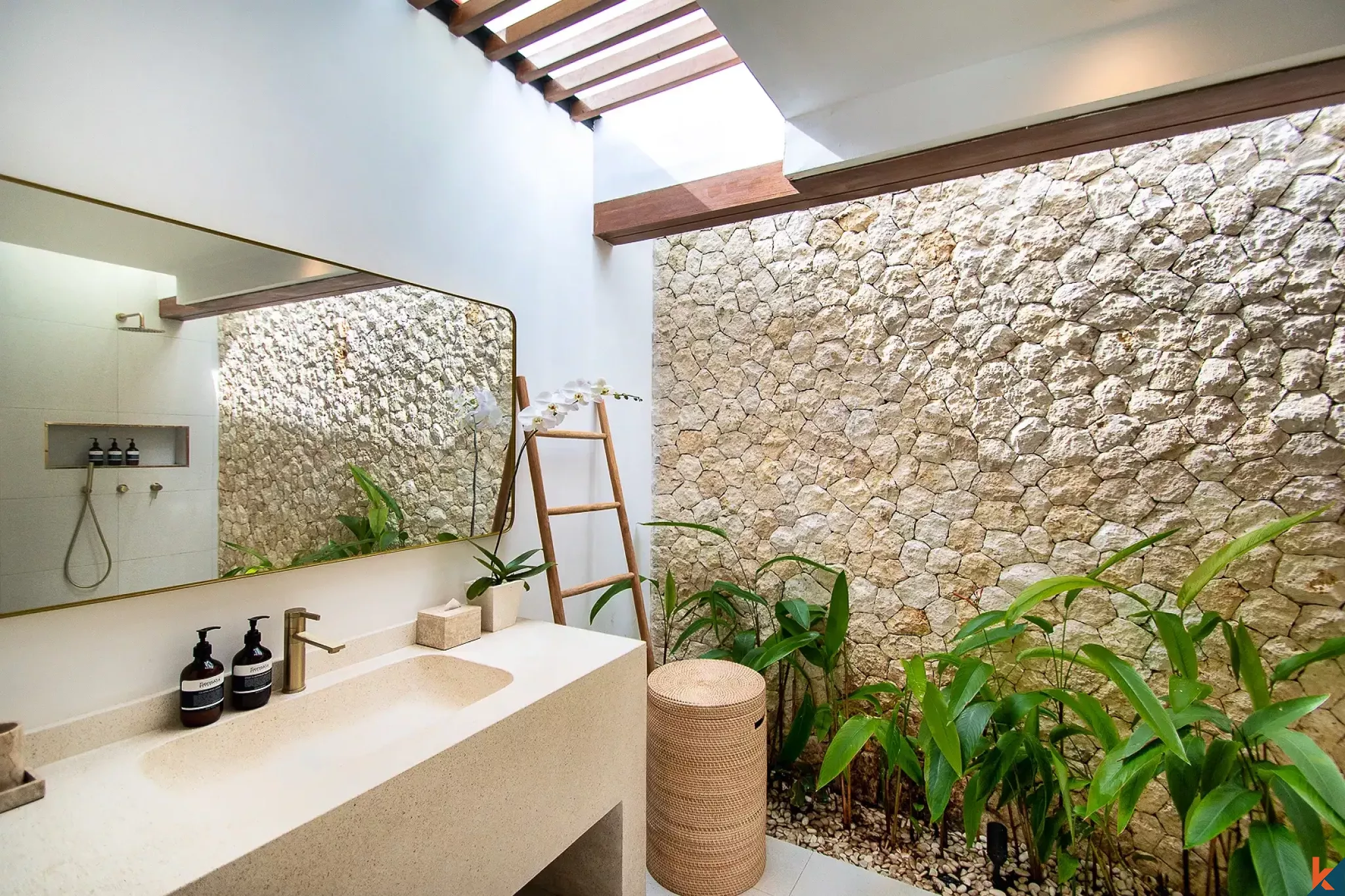 Belle villa de trois chambres en pleine propriété à vendre à Uluwatu