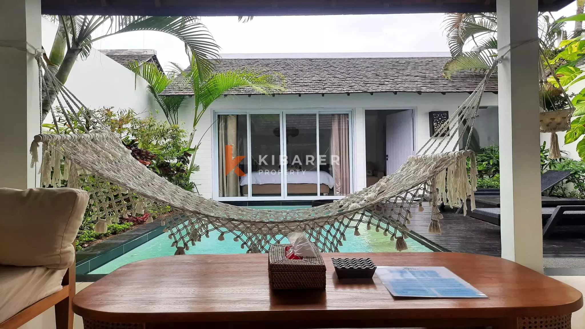 Vila Ruang Tamu Terbuka Satu Kamar Tidur yang Menawan di Seminyak