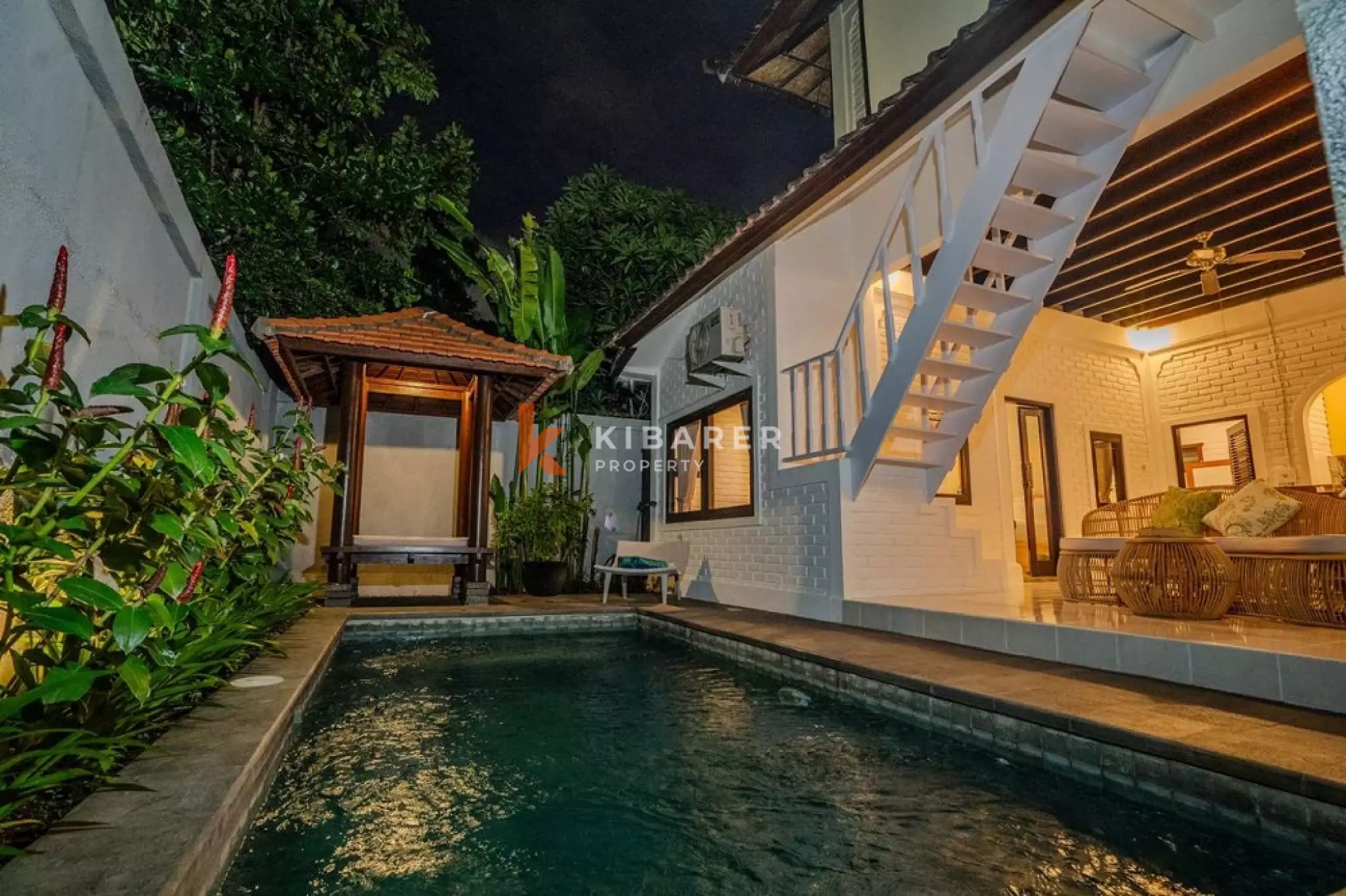 Charmante villa de deux chambres entièrement meublée dans le quartier de Seminyak