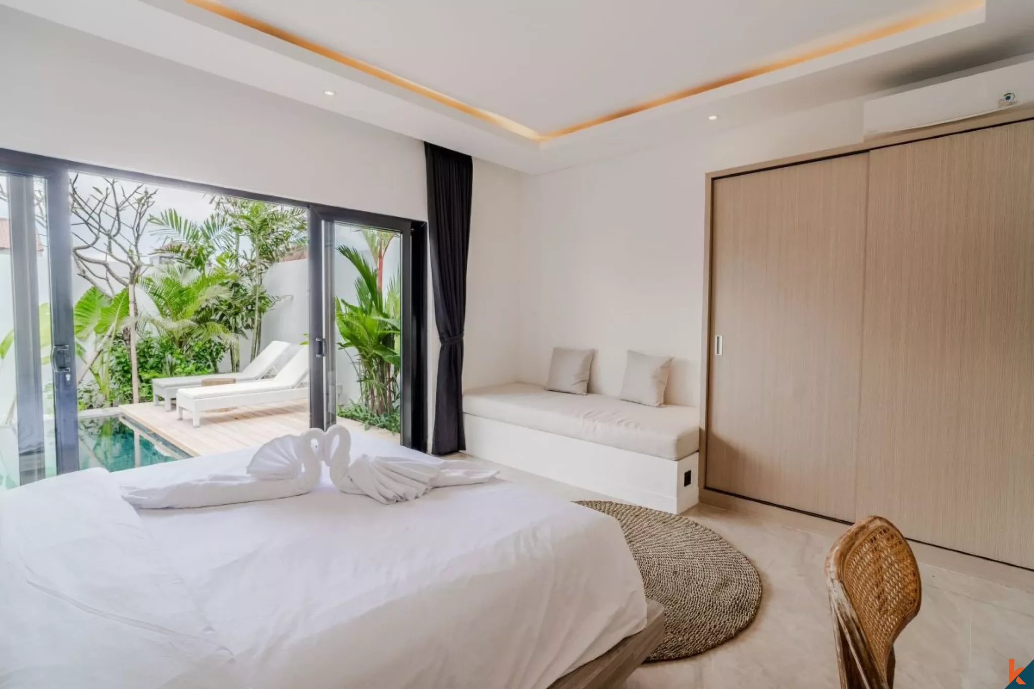 Vila Dua Kamar Tidur Modern di daerah Canggu yang tenang